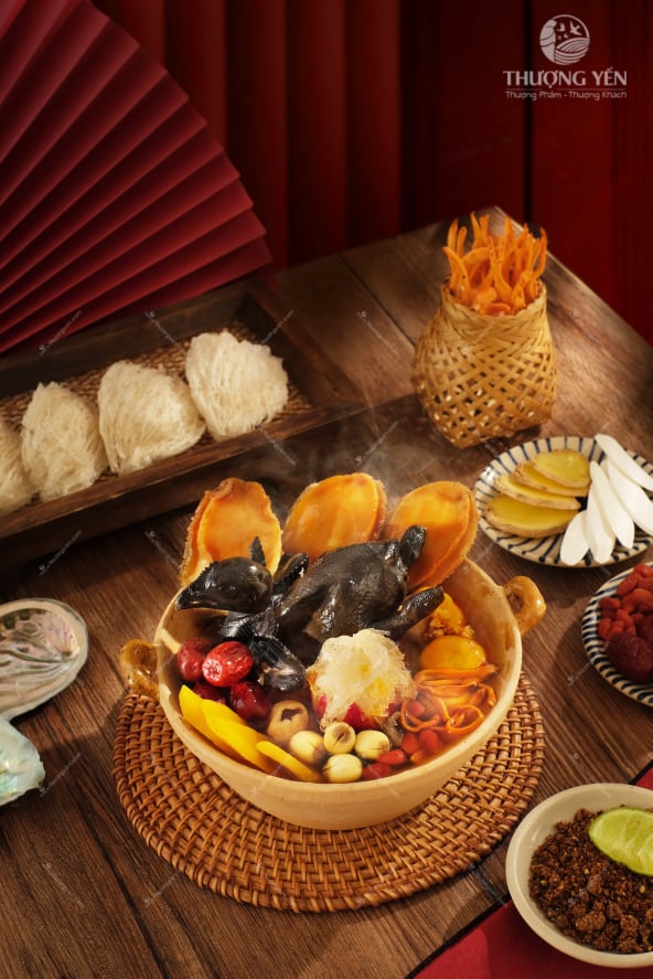 gà ác tiềm tam bảo